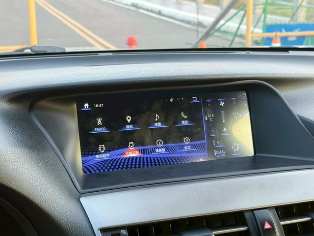 LEXUS凌志 RX450H  第9張相片