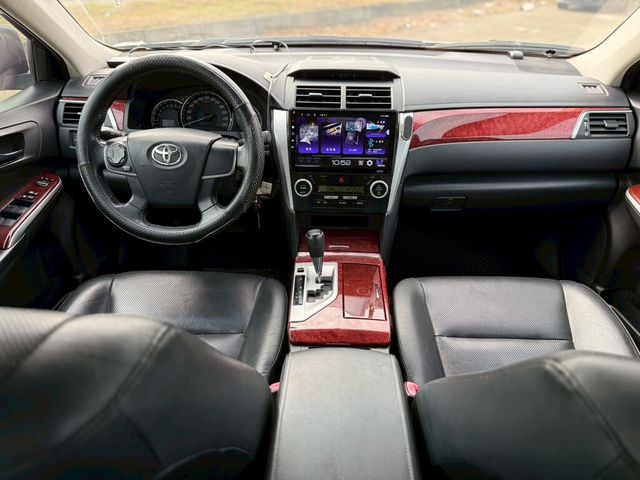 TOYOTA豐田 CAMRY  第5張相片