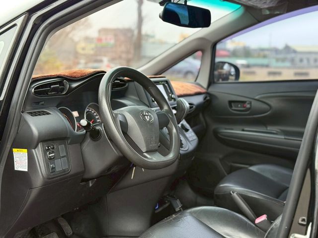 TOYOTA豐田 WISH  第6張相片