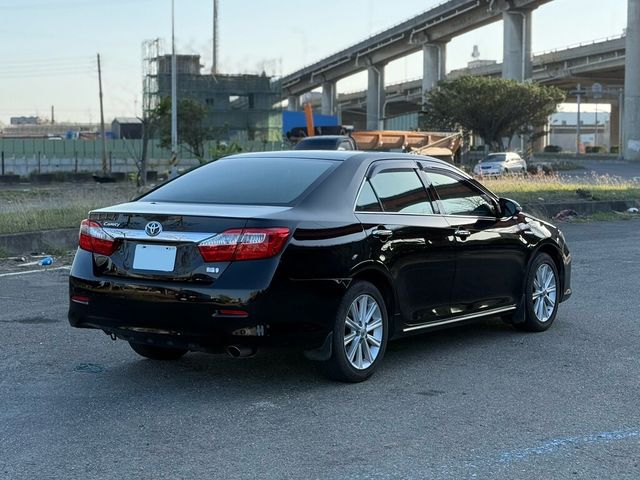 TOYOTA豐田 CAMRY HYBRID  第2張相片