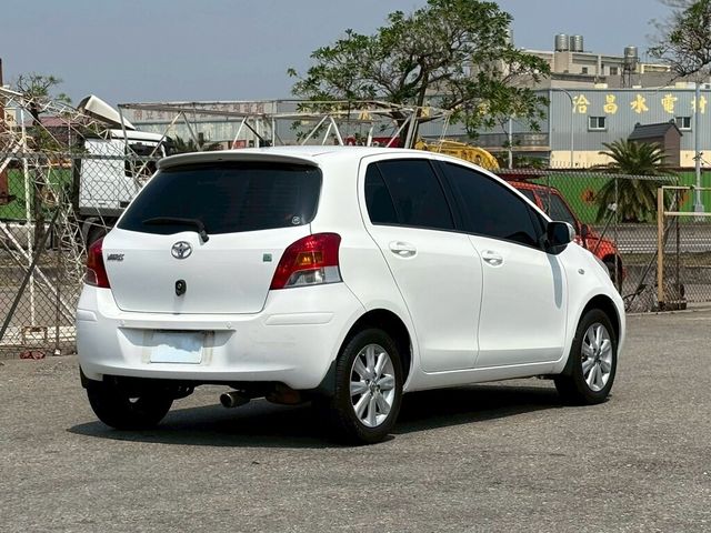 TOYOTA豐田 YARIS  第2張相片