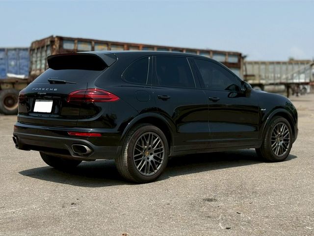 PORSCHE保時捷 CAYENNE  第2張相片