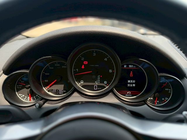 PORSCHE保時捷 CAYENNE  第5張相片