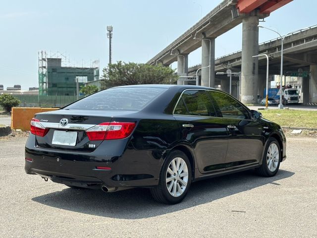 TOYOTA豐田 CAMRY HYBRID  第2張相片