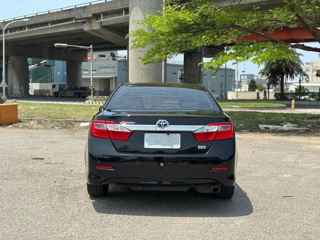 TOYOTA豐田 CAMRY HYBRID  第4張相片
