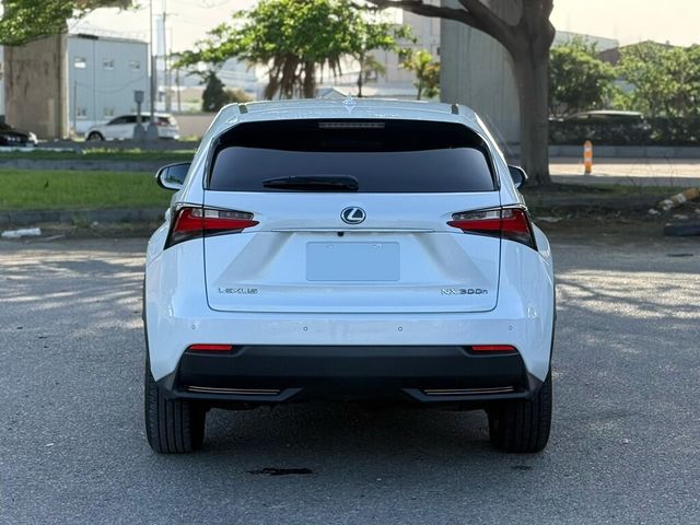 LEXUS凌志 NX300H  第4張相片