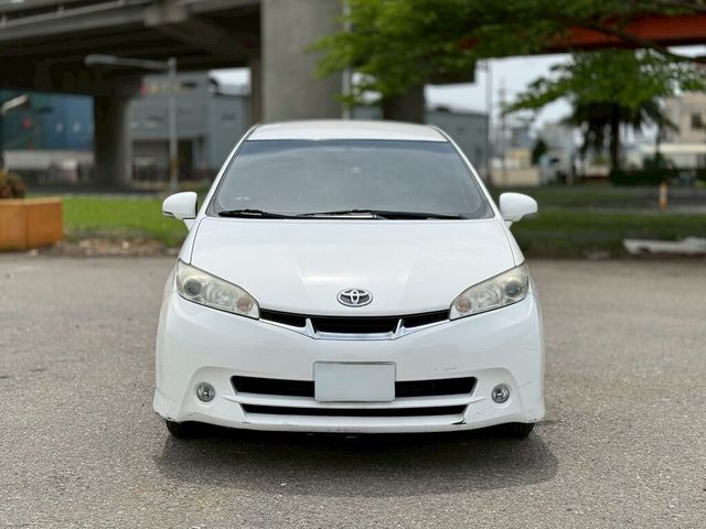 TOYOTA豐田 WISH  第3張相片