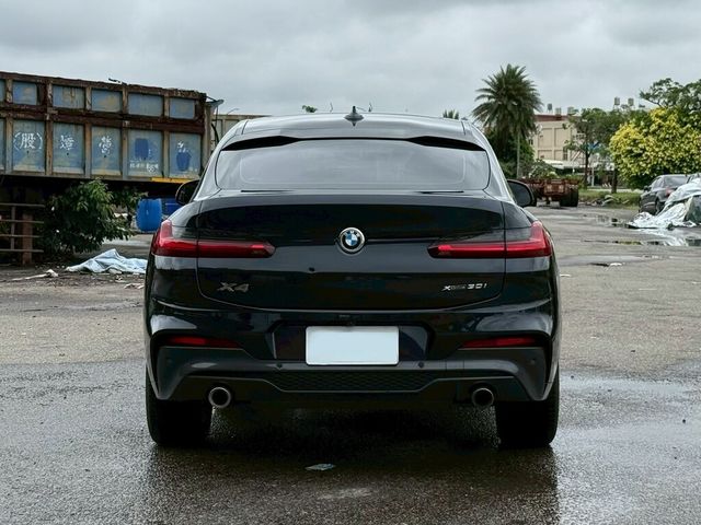 BMW寶馬 X4 XDRIVE30I  第4張相片