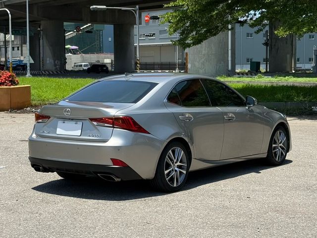 LEXUS凌志 IS200T  第2張相片