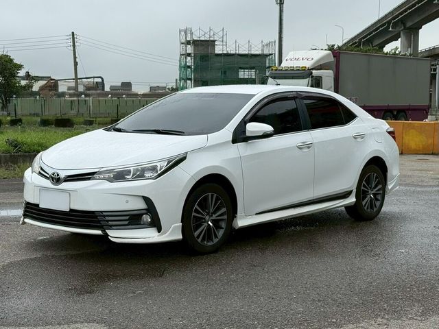TOYOTA豐田 ALTIS  第1張相片