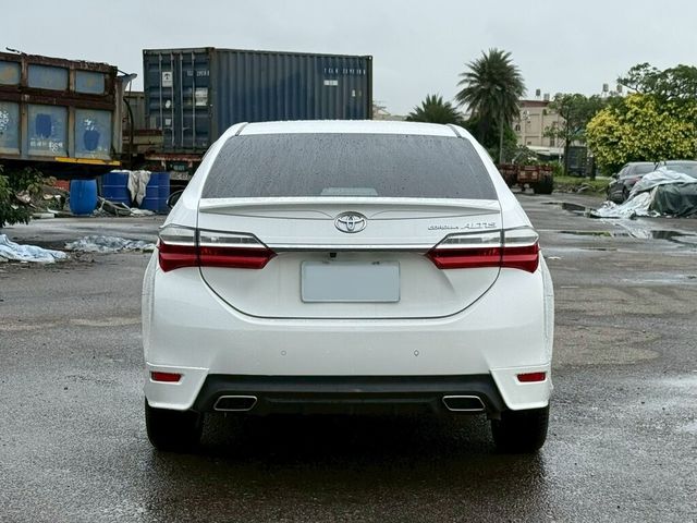 TOYOTA豐田 ALTIS  第4張相片