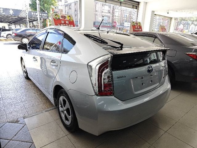 PRIUS 1.8  第6張相片