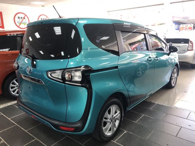 SIENTA 1.8  第4張相片
