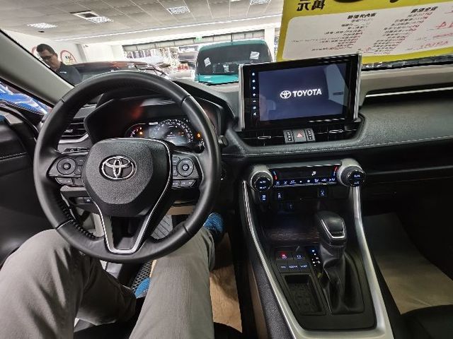 RAV4 2.0  第9張相片