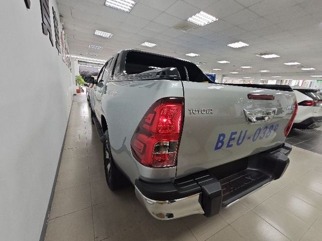 HILUX 2.8  第6張相片