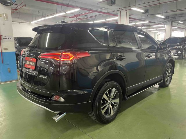 RAV4 2.0  第4張相片