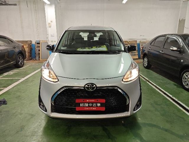 SIENTA 1.8  第2張相片
