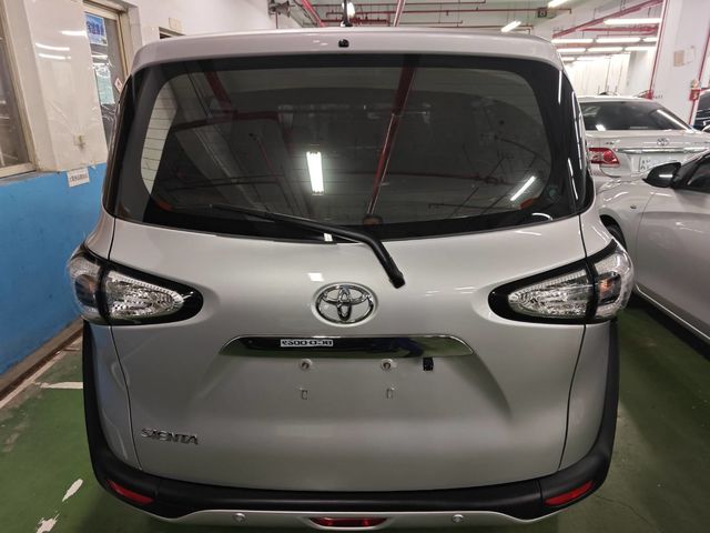 SIENTA 1.8  第5張相片