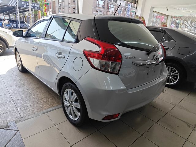 YARIS 1.5  第4張相片