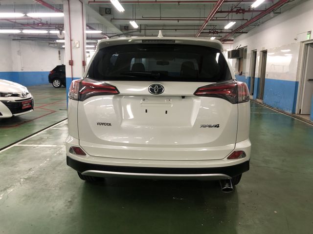RAV4 2.0  第6張相片