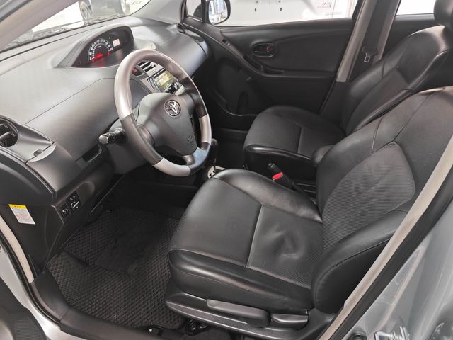 YARIS 1.5  第8張相片