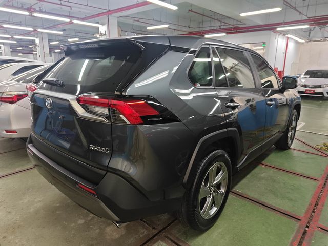 RAV4 2.0  第4張相片