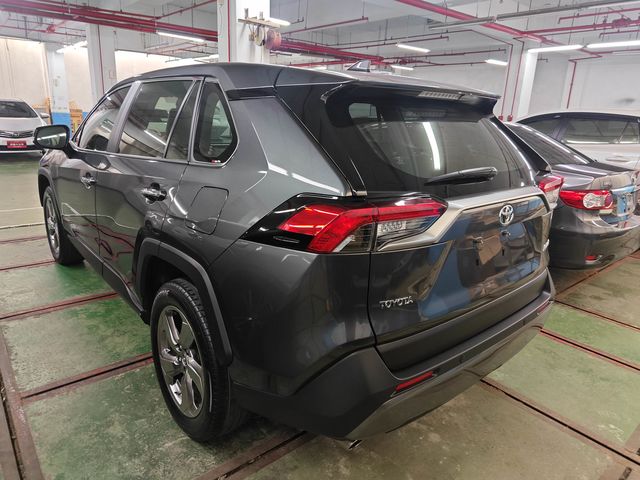 RAV4 2.0  第6張相片