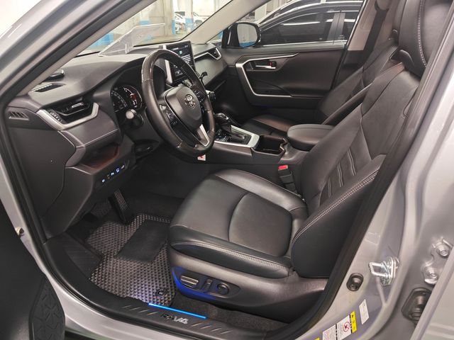RAV4 2.0  第10張相片