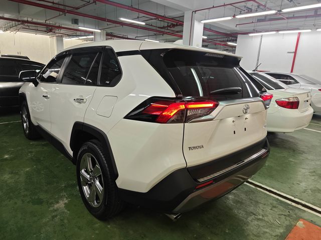 RAV4 2.0  第6張相片