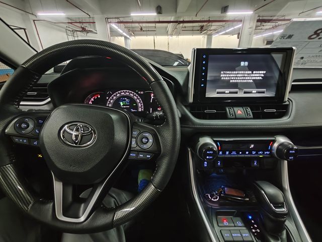 RAV4 2.0  第9張相片
