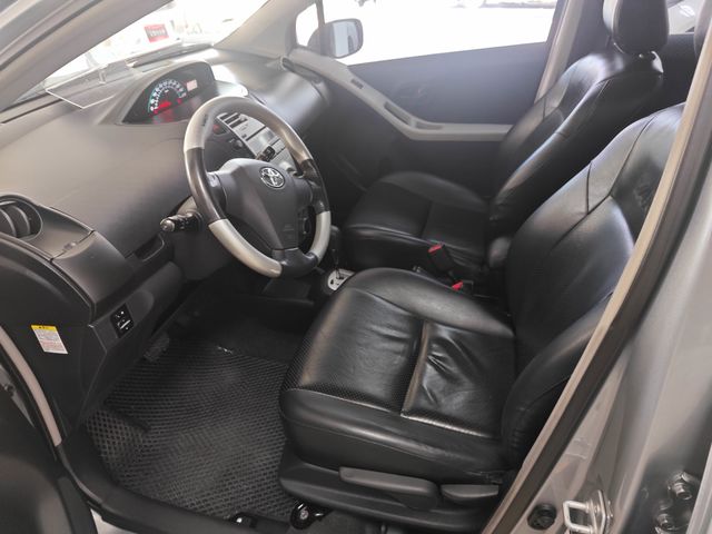 YARIS 1.5  第7張相片