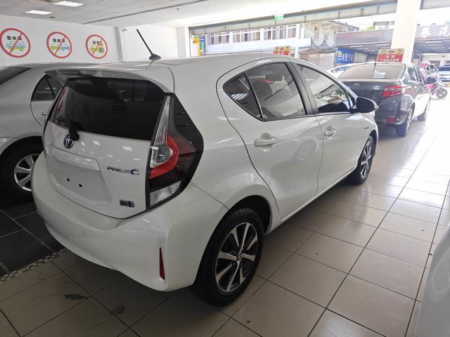 PRIUS C 1.5  第6張相片