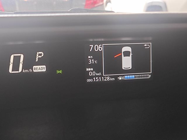 PRIUS C 1.5  第9張相片