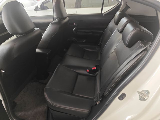 PRIUS C 1.5  第10張相片