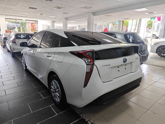 PRIUS 1.8  第6張相片