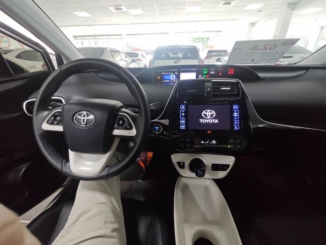 PRIUS 1.8  第9張相片