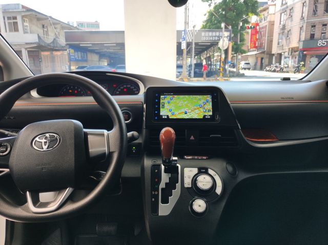 SIENTA 1.8  第6張相片