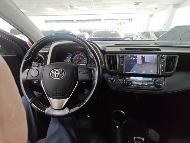 RAV4 2.0  第8張相片