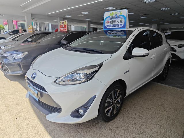 PRIUS C 1.5  第1張相片