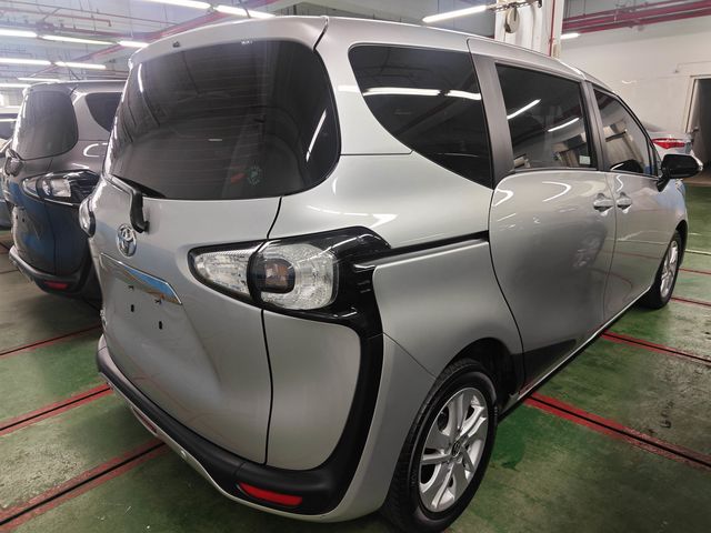 SIENTA 1.8  第4張相片