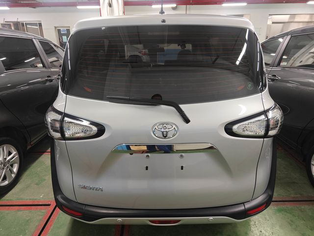 SIENTA 1.8  第5張相片