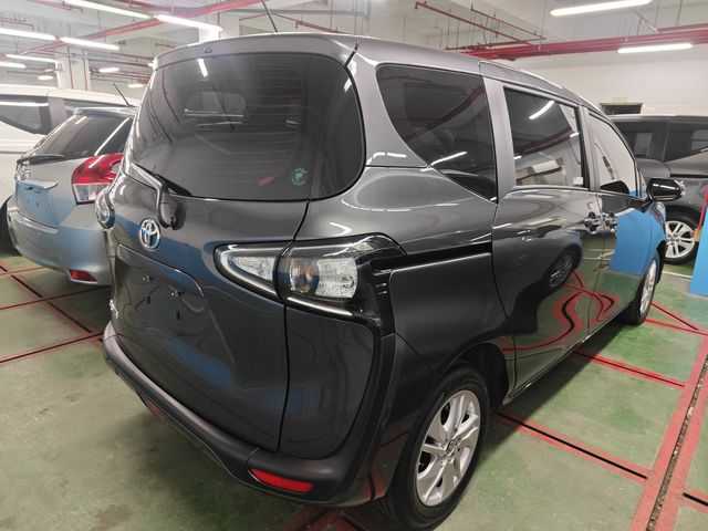 SIENTA 1.8  第4張相片