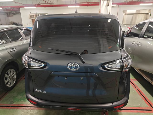 SIENTA 1.8  第5張相片