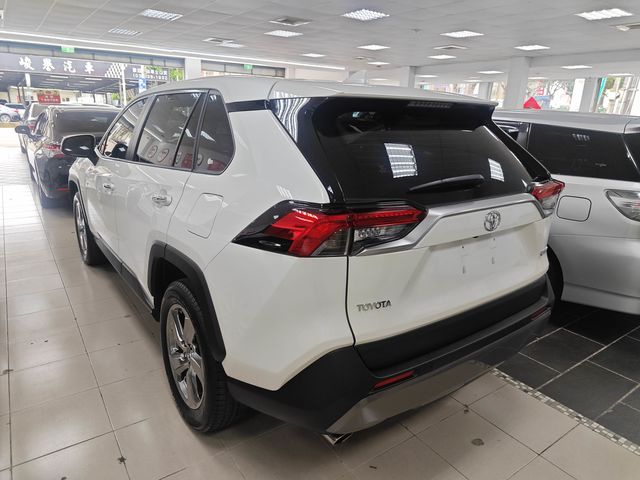 RAV4 2.0  第5張相片