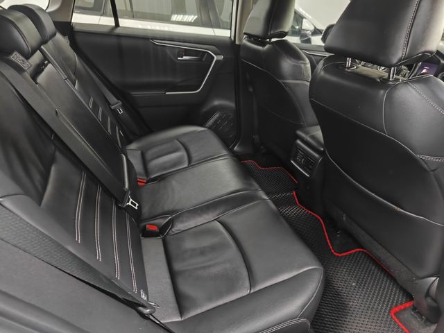 RAV4 2.0  第8張相片