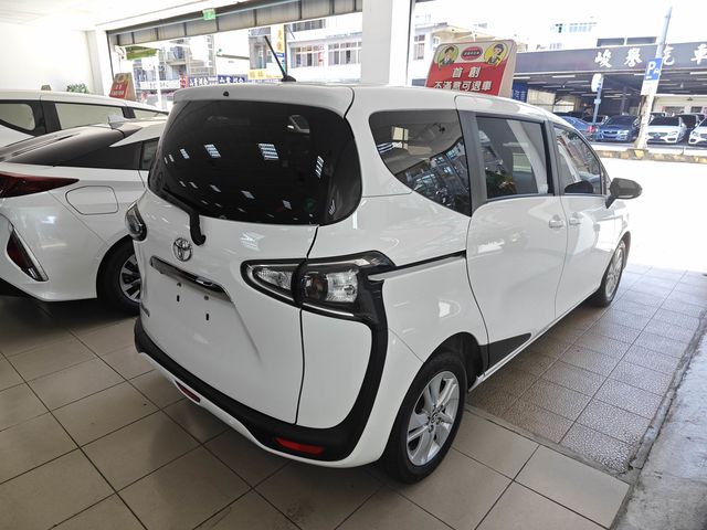 SIENTA 1.8  第3張相片