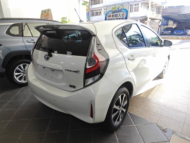 PRIUS C 1.5  第4張相片