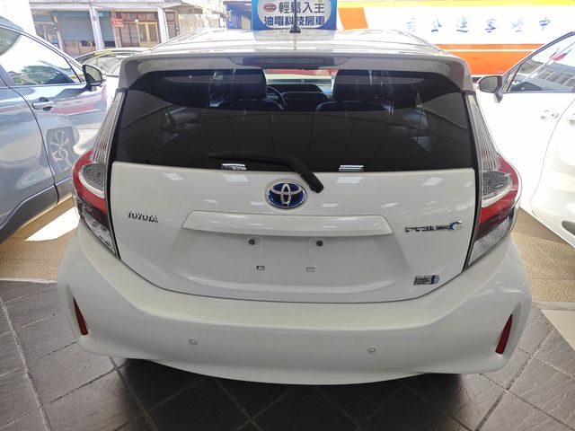 PRIUS C 1.5  第6張相片