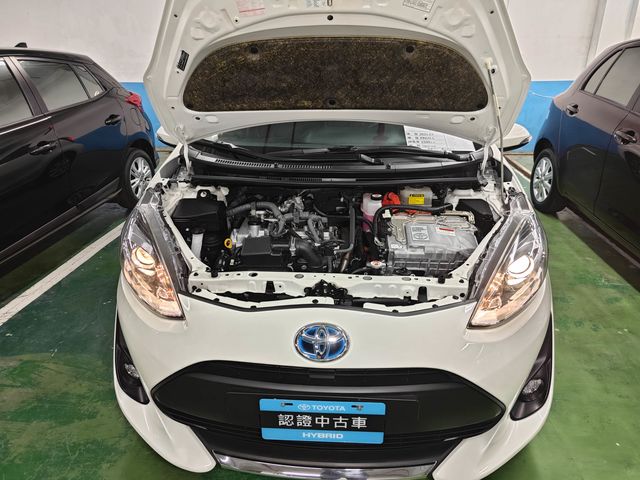 PRIUS C 1.5  第6張相片