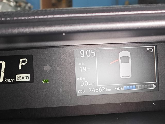 PRIUS C 1.5  第10張相片